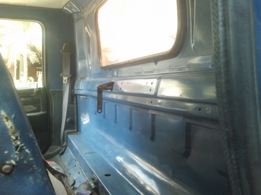 (ลดราคาอีก)ขาย NPR 110   4BE1 เฟือง F พวงมาลัยเพาเวอร์ เครื่องดี แชชซีสวยครับ