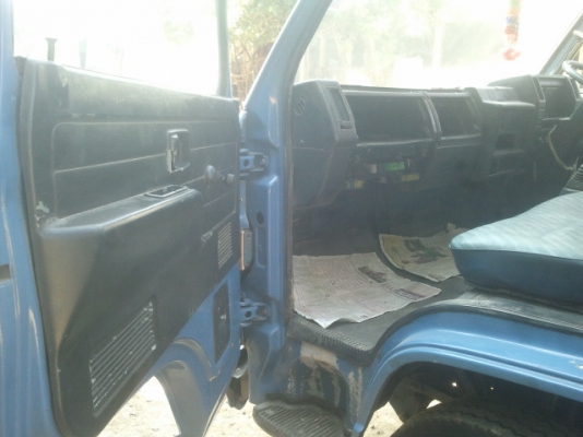 (ลดราคาอีก)ขาย NPR 110   4BE1 เฟือง F พวงมาลัยเพาเวอร์ เครื่องดี แชชซีสวยครับ