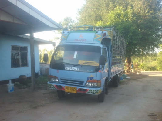 ขาย NPR 120 ยาว 5 เมตรสภาพเดิมๆ เครื่องดี แชชซีสวยครับ ขาย NPR 120 ยาว 5 เมตรสภาพเดิมๆ เครื่องดี แชชซีสวยครับ