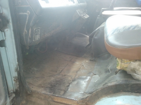 (ลดราคาลงอีก)ขาย ROCKY  6BG1  175 แรง  ตามสภาพ รถใช้งานทุกวัน