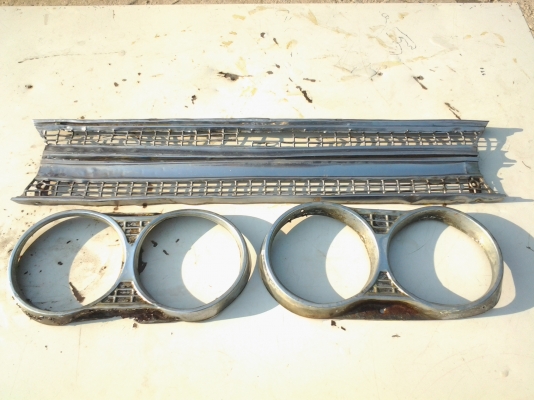 JOECLASSICขายกระจังหน้าดัทสัน521ฤอดออกจากรฤราคานี้พร้อมจัดส่ง..