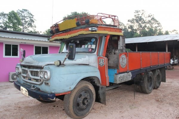 สิบล้อหัวยาว