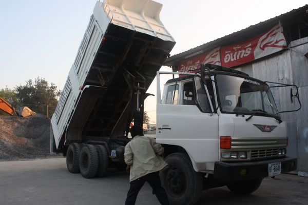 ขาย10ล้อ2เพลา F17 เครื่อง195 ขาย10ล้อ2เพลา F17 เครื่อง195