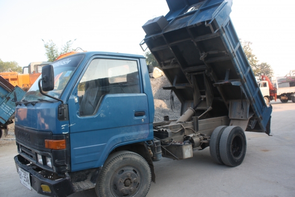 ขาย6ล้อดั้ม bu20