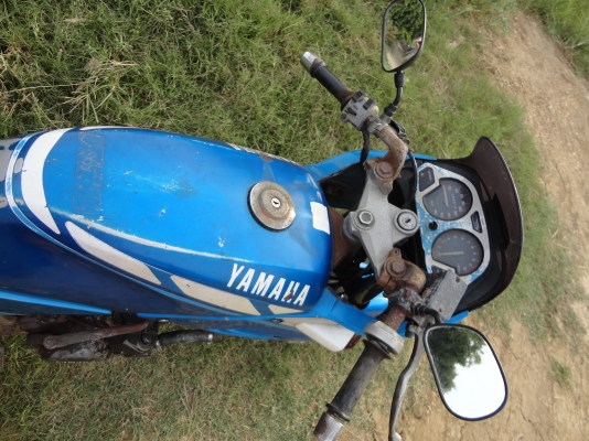 เจ้าของขาย YAMAHA-VR-150 CC.สีฟ้า สนใจติดต่อโทร.081-005-8785