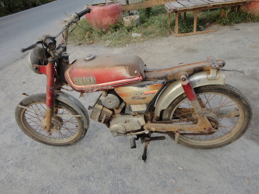 ขาย YAMAHA-DX-100 ไม่มีทะเบียนสนใจติดต่อ โทร.081-005-8785