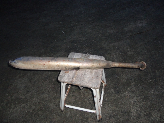 ขายท่อไอเสีย S-90  สภาพเก่าเก็บ สนใจติดต่อ โทร.081-005-8785