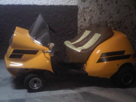 ขายรถคันเล็กนั่งได้ 2 คน เครื่องมอเตอร์ไซค์ครับ