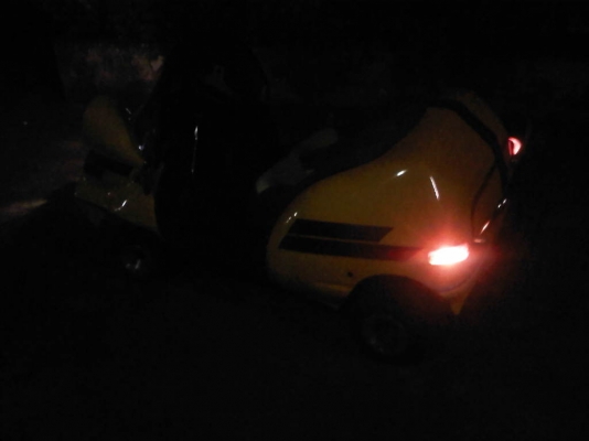 ขายรถคันเล็กนั่งได้ 2 คน เครื่องมอเตอร์ไซค์ครับ