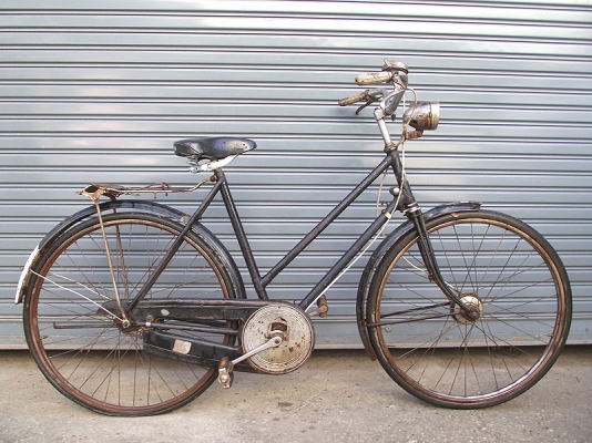 ขายจักรยานโบราณอังกฤษ ฮัมเบอร์ 26 หญิง เพลททองเหลืองสวย ปั่นดีมีรูปครับ