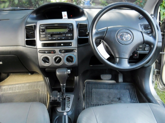 ขายรถ ครับ เพราะไม่มีที่จอด รุ่น( TOYOTA (VIOS)ตัว ท้อป - ( s ) ดีส 4 ล้อ ( AIR BAG-ABS ) รถสวย ครับ  ผู้หญิงใช้ ไมล์ดิจิตอล