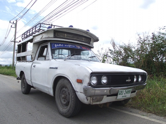 ขายหลังคา สวยๆแต่งใส่ datsun 620 ช้างเหยียบ เพื่อการค้าขาย มีรูปครับ