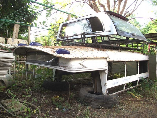 ขายหลังคา สวยๆแต่งใส่ datsun 620 ช้างเหยียบ เพื่อการค้าขาย มีรูปครับ