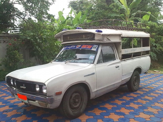 ขายหลังคา สวยๆแต่งใส่ datsun 620 ช้างเหยียบ เพื่อการค้าขาย มีรูปครับ