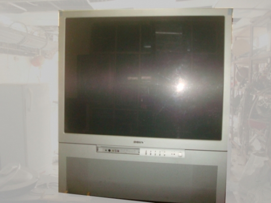 ขาย TV Sony ใหญ่ 42 นิ้ว ดูได้ สีด้านบนเลนหน่อย ต้องซ่อม