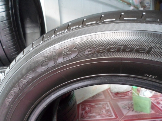 ยาง215/60/16YOKOHAMA.ADVANdB.decibel.(ปี11 สวยๆไม่มีป่ะ2เส้น1,400฿)  (ยาง made in japan ครับ)