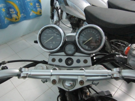 ขาย CB400 ปี94 ประกอบใหม่ครับ อินวอยชื่อผู้ซื้อครับ ไมค์3ลูก รถวิ่งดีมาก  เครื่องดีมากครับ