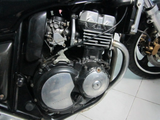 ขาย CB400 ปี94 ประกอบใหม่ครับ อินวอยชื่อผู้ซื้อครับ ไมค์3ลูก รถวิ่งดีมาก  เครื่องดีมากครับ