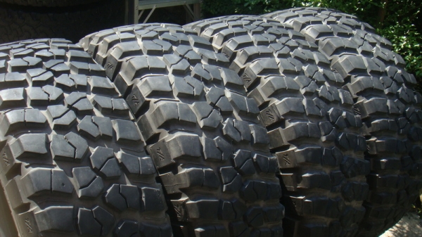 ขายยาง BF Goodrich KM2  285 75 r16