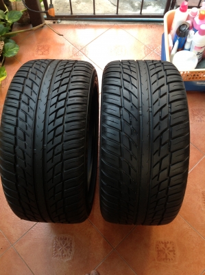 ขายยาง MAXXIS 275/40R17 ปี 07 2 เส้น   ราคา 2500 บาท