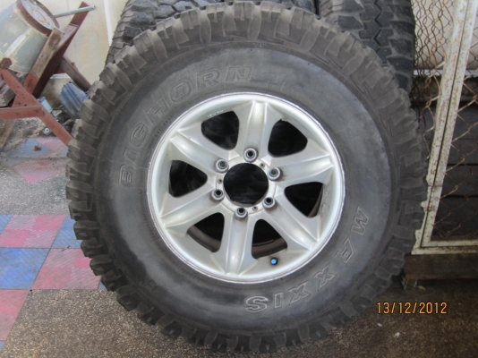 ขายล้อเล็บเหยี่ยว ตอนนี้เหลือเเต่ล้อแล้วครับ