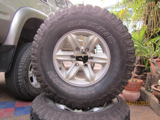 ขายล้อเล็บเหยี่ยว ตอนนี้เหลือเเต่ล้อแล้วครับ