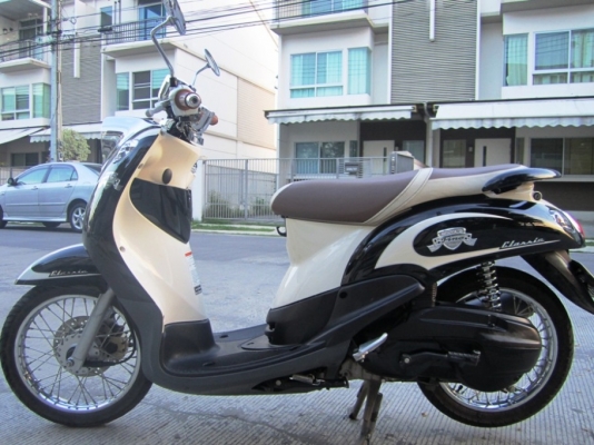 Yamaha New Fino Classic ดำ-ขาว สภาพสวยๆ มาในราคาสุดคุ้มเพียง  บาทเท่านั้น