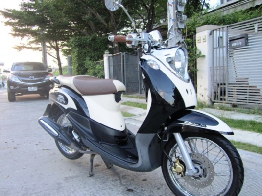 Yamaha New Fino Classic ดำ-ขาว สภาพสวยๆ มาในราคาสุดคุ้มเพียง  บาทเท่านั้น