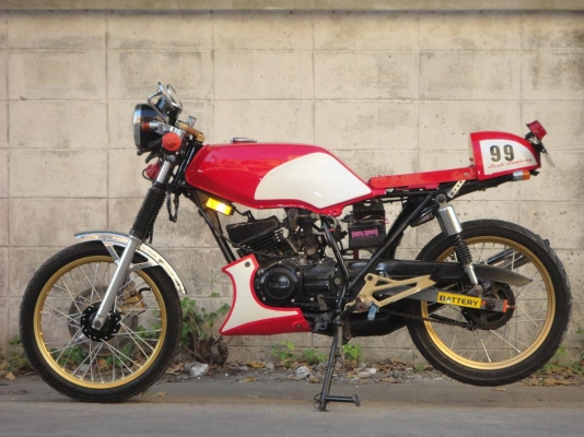 ขายด่วน YAMAHA RXZ 135 CC CAFE' ทะเบียนพร้อมชุดโอน พรบ.ขาด 1 ปี