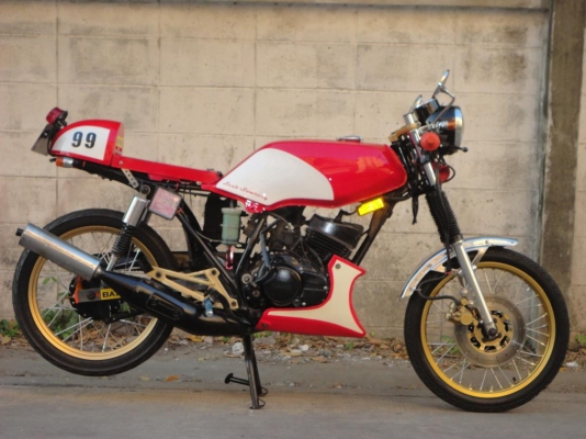 ขายด่วน YAMAHA RXZ 135 CC CAFE' ทะเบียนพร้อมชุดโอน พรบ.ขาด 1 ปี