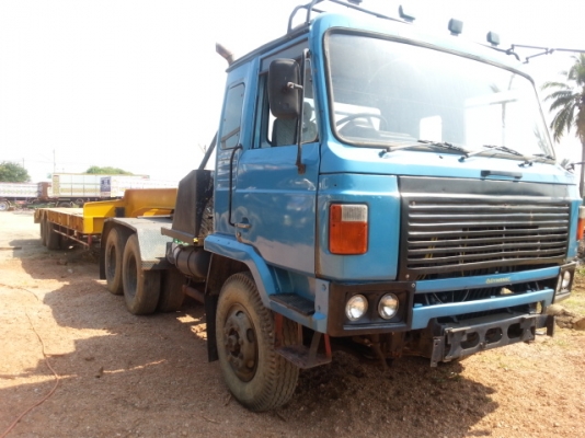 ขายหัวลากนิสสันพร้อมโรเบทสองเพลาสภาพดี