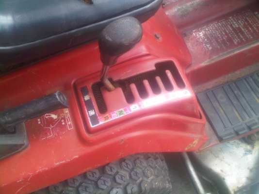 ขายรถตัดหญ้า Honda ht4213 นำเข้าญี่ปุ่น ขายรถตัดหญ้า Honda ht4213 นำเข้าญี่ปุ่น