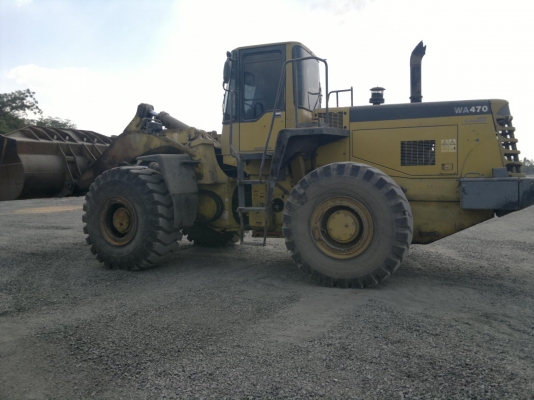 ขายรถตักล้อยางKOMATSU WA470-3 สภาพสวย เก็บรั้วซึมแล้ว กำลังดี สนใจโทร