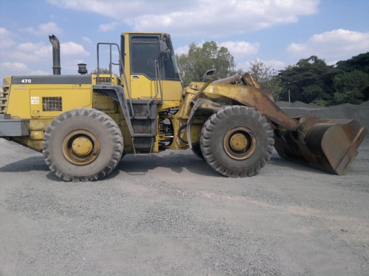 ขายรถตักล้อยางKOMATSU WA470-3 สภาพสวย เก็บรั้วซึมแล้ว กำลังดี สนใจโทร