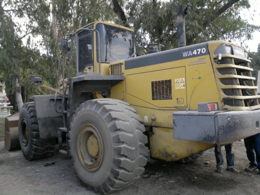 ขายรถตักล้อยางKOMATSU WA470-3 สภาพสวย เก็บรั้วซึมแล้ว กำลังดี สนใจโทร