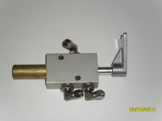 ขายอุปกรณ์รถบรรทุกน้ำมัน Bottom Load ขายอุปกรณ์รถบรรทุกน้ำมัน Bottom Load