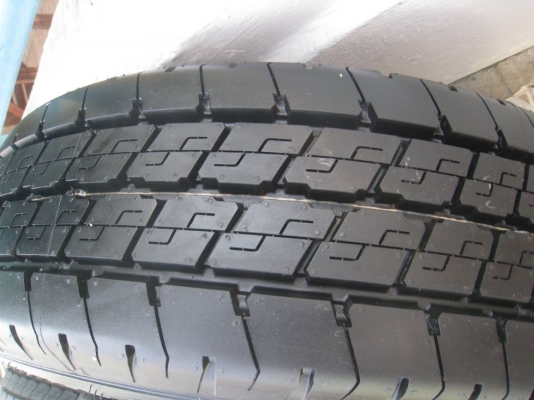 ขายกะทะล้อ isuzu d-max+ยางป้ายแดงปี 12(081-3747940)