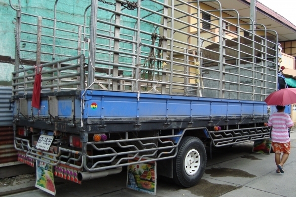 รถรับจ้าง 6 ล้อ 4ล้อ บริการทั่วไทยครับ 089-1610096 เอก