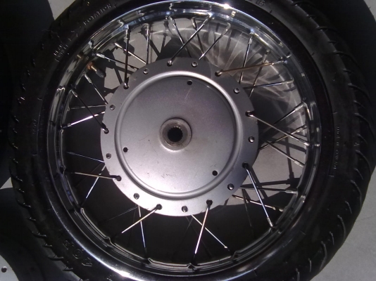 ขายล้อฟีโน่ -มีโอ 1300บาท มีดุมแถมอีก1ชุด ลูกปืนครบทั้ง2ชุด