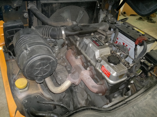 ขายรถฟอร์คลีฟท์ TOYOTA  7FD25T3 เสา3 เมตร ออโต้ปี2005, 4825ชม. รถสวยสภาพดีมาก รถนอกนำเข้า ติดต่อ มานะ 085-9049669