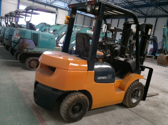 ขายรถฟอร์คลีฟท์ TOYOTA  7FD25T3 เสา3 เมตร ออโต้ปี2005, 4825ชม. รถสวยสภาพดีมาก รถนอกนำเข้า ติดต่อ มานะ 085-9049669