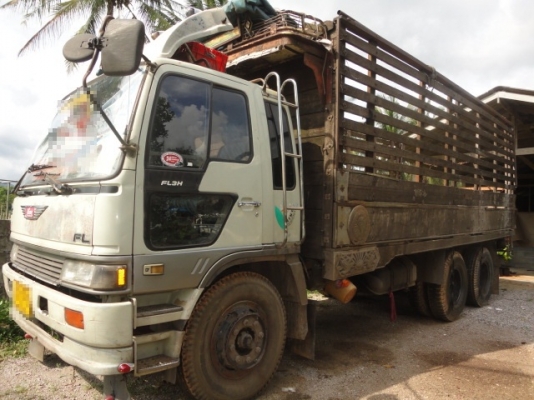 HINO FL3H 195 แรงม้า คุณไพบูลย์ จ.สระแก้ว มัดจำกลางอากาศแล้วจ๊ะ HINO FL3H 195 แรงม้า คุณไพบูลย์ จ.สระแก้ว มัดจำกลางอากาศแล้วจ๊ะ