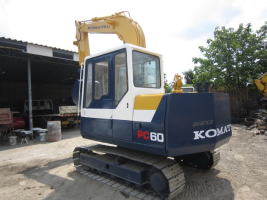 ขาย รถขุด KOMATSU รุ่น PC60-6- มือสองญี่ปุ่น ขาย รถขุด KOMATSU รุ่น PC60-6- มือสองญี่ปุ่น