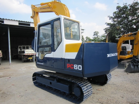 ขาย รถขุด KOMATSU รุ่น PC60-6- มือสองญี่ปุ่น ขาย รถขุด KOMATSU รุ่น PC60-6- มือสองญี่ปุ่น