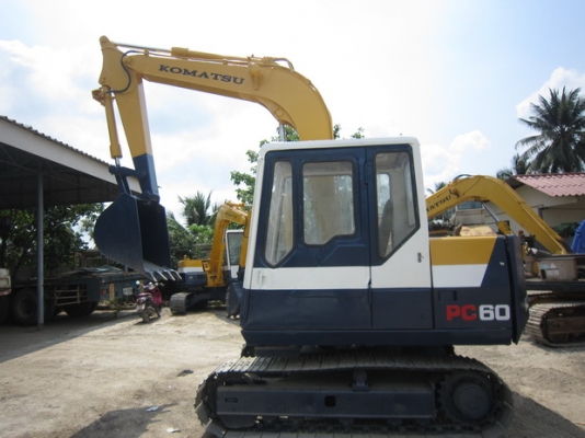ขาย รถขุด KOMATSU รุ่น PC60-6- มือสองญี่ปุ่น ขาย รถขุด KOMATSU รุ่น PC60-6- มือสองญี่ปุ่น