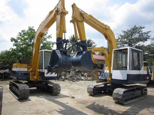 ขาย รถขุด KOMATSU รุ่น PC60-6- มือสองญี่ปุ่น ขาย รถขุด KOMATSU รุ่น PC60-6- มือสองญี่ปุ่น