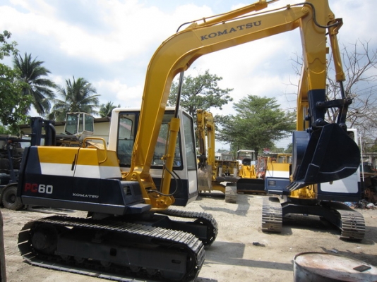 ขาย รถขุด KOMATSU รุ่น PC60-6- มือสองญี่ปุ่น ขาย รถขุด KOMATSU รุ่น PC60-6- มือสองญี่ปุ่น