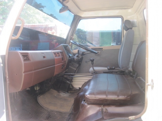 ขาย Hino KM 777 ดั้ม ปี36 117 แรง