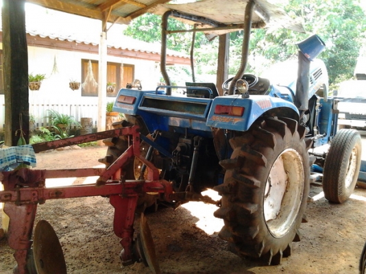 แชมป์ MX-5900 55 HP - 4WD 2 เพลา สภาพดีมากพร้อมใช้งาน อุปกรณ์พร้อม มีใบดันหน้า ผานพรวนดิน 3 เครื่องยนต์ไม่มีเยิ้มแรงดี ช่วงล่างแน่น ยางสภาพดี 4 เส้นประมาณ 60\% พร้อมลุยงานได้เลย เอกสารสัญญาซื้อขายครับ แชมป์ MX-5900 55 HP - 4WD 2 เพลา สภาพดีมากพร้อมใช้งาน อุปกรณ์พร้อม มีใบดันหน้า ผานพรวนดิน 3 เครื่องยนต์ไม่มีเยิ้มแรงดี ช่วงล่างแน่น ยางสภาพดี 4 เส้นประมาณ 60\% พร้อมลุยงานได้เลย เอกสารสัญญาซื้อขายครับ