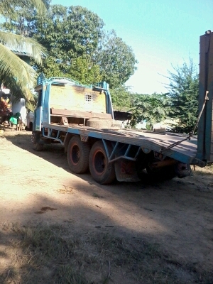 ขายISUZUเทเลอร์หัวยาว สภาพสวยพร้อมใช้ ราคาต่อรองได้ ติดต่อได้ที่คุณอ๊อฟ พิจิตร 086-737-9991